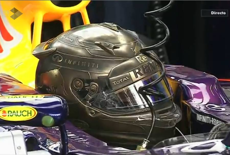 La Red Bull di Sebastian Vettel in azione. Afp